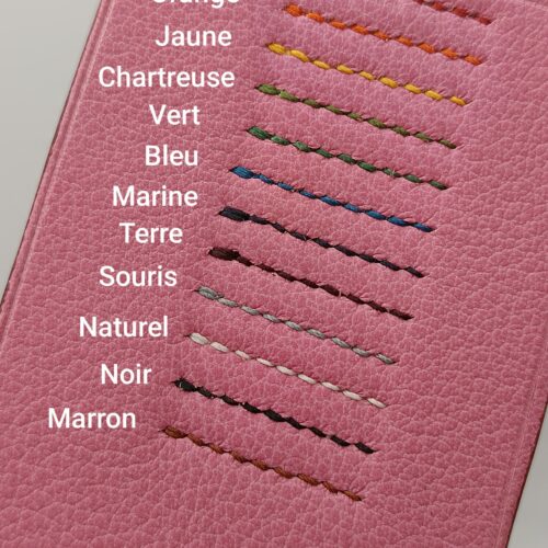 Collier en cuir rose pour chien
